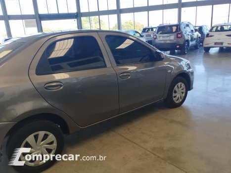 ETIOS 1.5 X Plus Sedan 16V