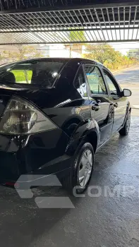 FIESTA 1.6 MPI Class Sedan 8V