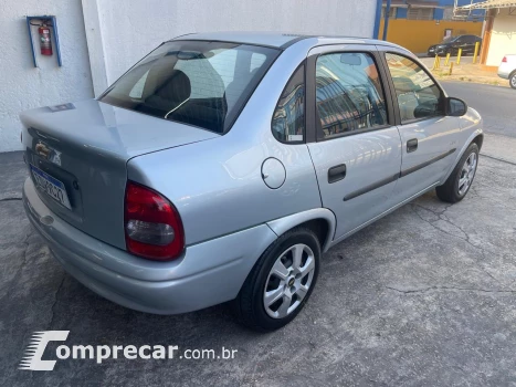 CLASSIC 1.0 MPFI Sedan 8V