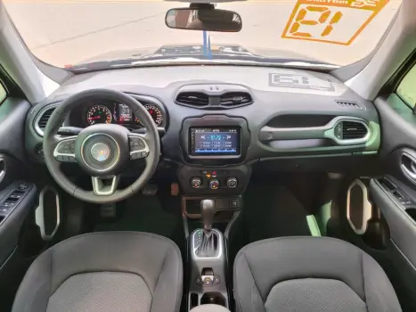 Renegade 1.8 4x2 Flex 16V Aut.