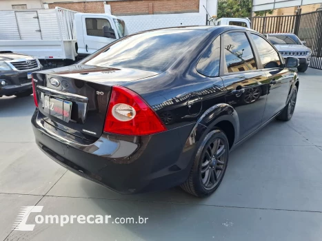 FOCUS 2.0 GLX Sedan 16V