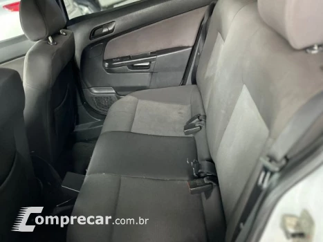 VECTRA SEDAN - 2.0 MPFI EXPRESSION 8V 4P MANUAL