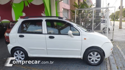 QQ 1.1 MPFI 16V