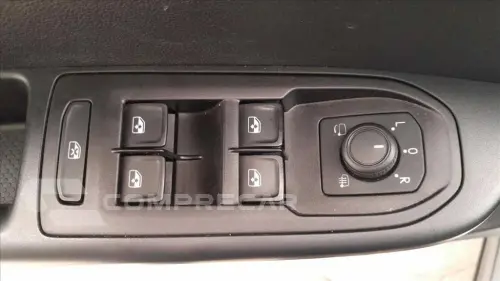 TAOS 1.4 250 TSI TOTAL FLEX HIGHLINE AUTOMÁTICO