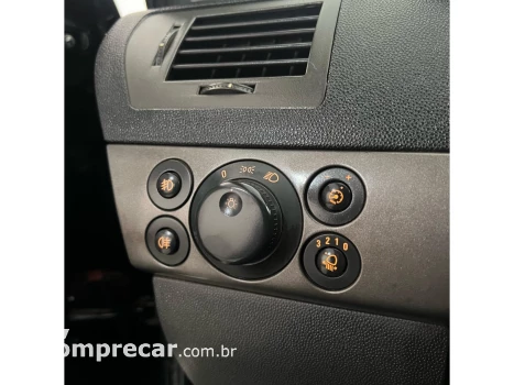 VECTRA 2.0 MPFI GT HATCH 8V FLEX 4P MANUAL