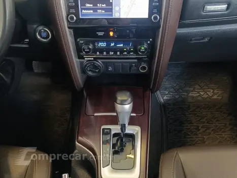 HILUX SW4 2.8 SRX 4X4 16V TURBO INTERCOOLER 4P AUTOMÁTICO