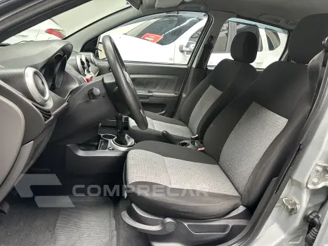 FIESTA 1.6 MPI Class Sedan 8V
