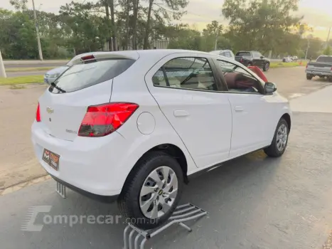 Onix Hatch 1.4 4P FLEX LT