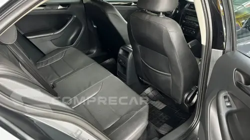 Jetta 2.0 4P FLEX AUTOMÁTICO