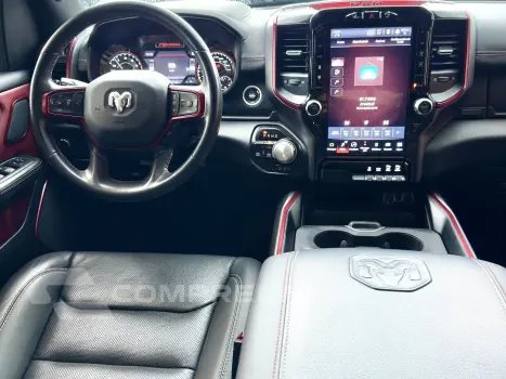 1500 5.7 V8 GASOLINA REBEL CD 4X4 AUTOMÁTICO