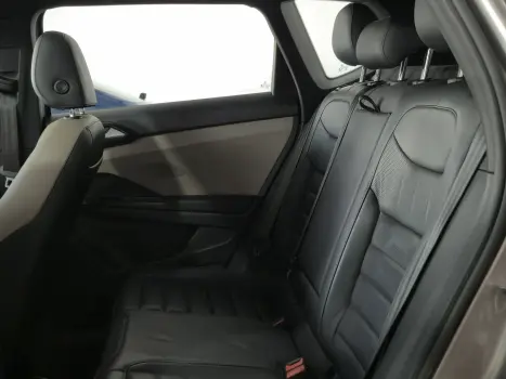 TAOS 1.4 250 TSI Highline