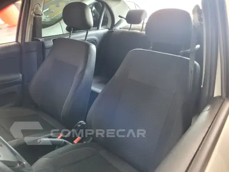 VOYAGE 1.0 Flex 12V 4p