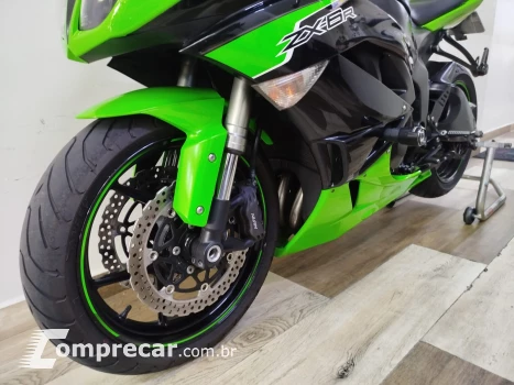 Ninja ZX-6R