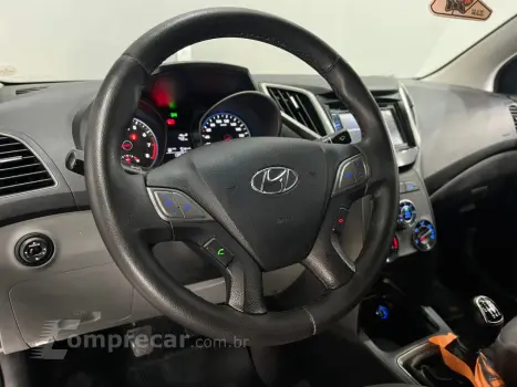 HB20S 1.6 COMFORT PLUS 16V FLEX 4P MANUAL