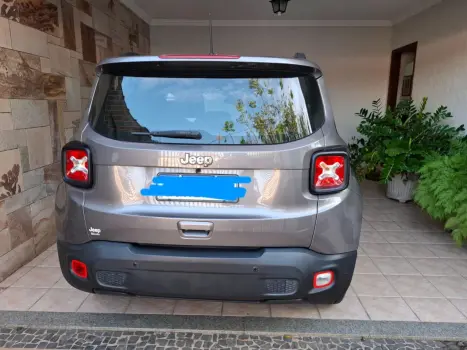 Renegade 1.8 16V 4P FLEX AUTOMÁTICO