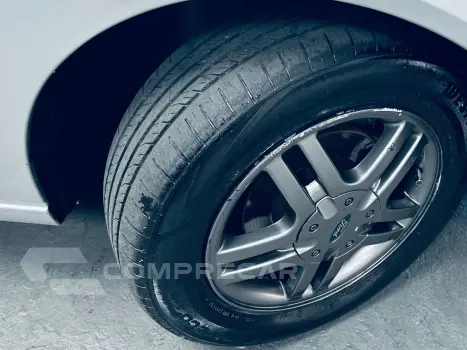 FOCUS 1.6 GLX Sedan 16V