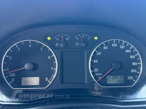 POLO SEDAN 1.6 MI 8V
