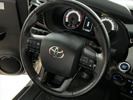 HILUX 2.8 SRX 4X4 CD 16V DIESEL 4P AUTOMÁTICO