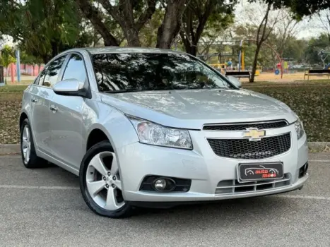 CHEVROLET CRUZE SEDAN - 1.8 LT 16V 4P AUTOMÁTICO 4 portas