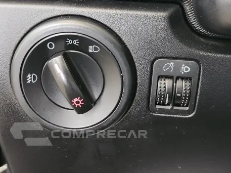 NEW BEETLE 2.0 MI 8V GASOLINA 2P AUTOMATICO