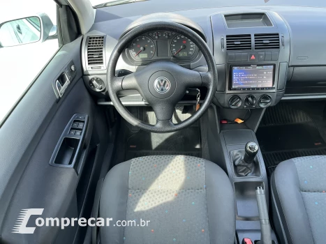 POLO SEDAN 1.6 8V