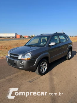 Hyundai TUCSON 2.0 MPFI GLS 16V 143cv 2WD 4 portas