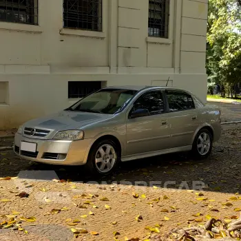 CHEVROLET ASTRA 2.0 MPFI Elite Sedan 8V 4 portas