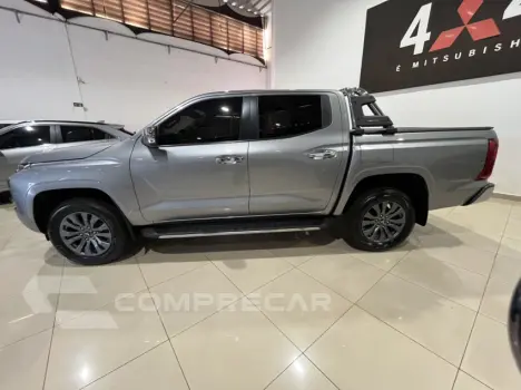 TRITON 2.4 Biturbo CD Hpe-s 4X4