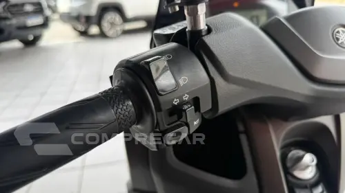 YAMAHA NMAX CONNECTED 160 ABS