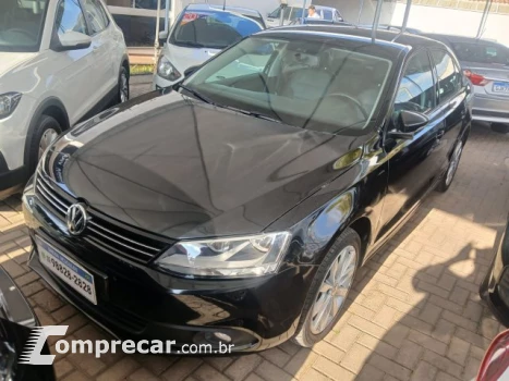 JETTA - 2.0 COMFORTLINE 4P TIPTRONIC