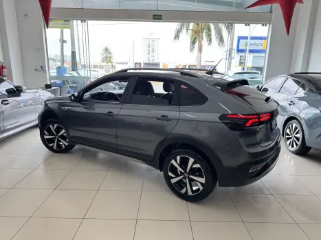 Nivus 1.0 4P FLEX 200 TSI HIGHLINE TURBO AUTOMÁTICO