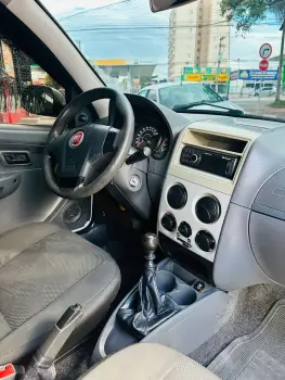 Palio Celebration 1.0 Fire Flex 8V 4p