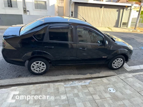 FIESTA 1.6 Rocam Sedan 8V