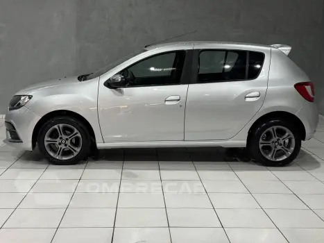SANDERO 1.6 GT Line Limited