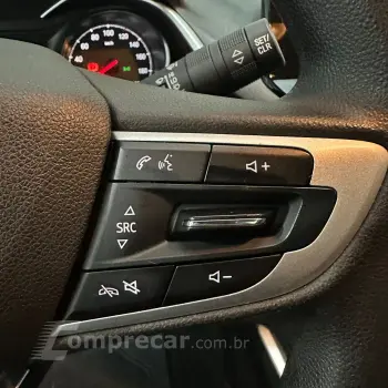 ONIX SEDAN Plus LT 1.0 12V TB Flex Mec.