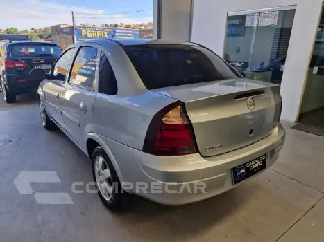 CORSA 1.4 MPFI Premium Sedan 8V