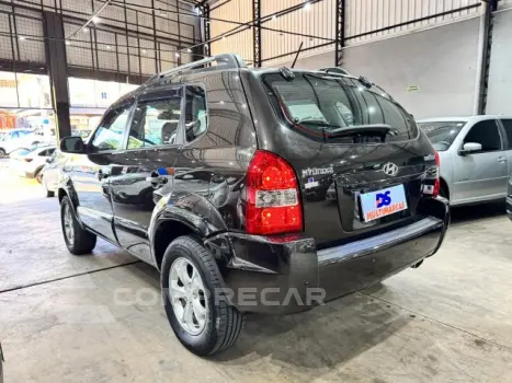 TUCSON - 2.0 GL 2WD 16V 4P MANUAL