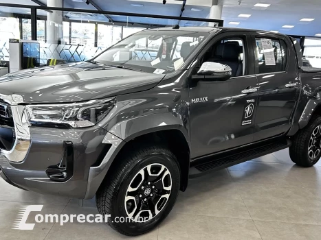 Toyota HILUX 2.8 D-4D TURBO CD SRX PLUS 4X4 AUTOMÁTICO 4 portas