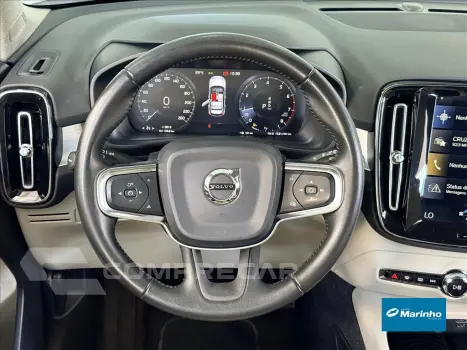 XC40 2.0 T5 GASOLINA MOMENTUM AWD GEARTRONIC