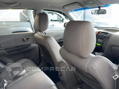 TUCSON 2.0 MPFI GLS 16V 143cv 2WD