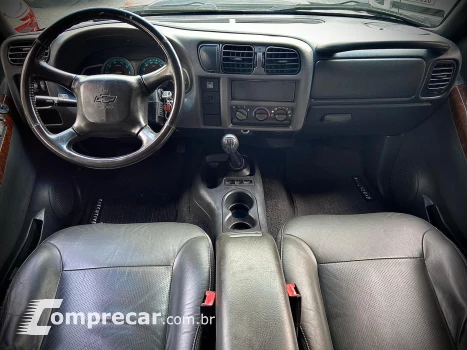 S10 2.4 MPFI Executive 4X2 CD 8V