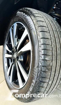 KICKS ADVANCE CVT