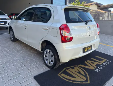 ETIOS XS 1.5 Flex 16V 5p Aut.