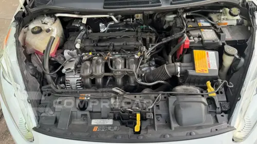 Fiesta Sedan 1.6 4P FLEX TITANIUM POWERSHIFT AUTOMÁTICO