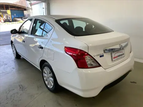 VERSA 1.6 16V FLEXSTART V-DRIVE MANUAL