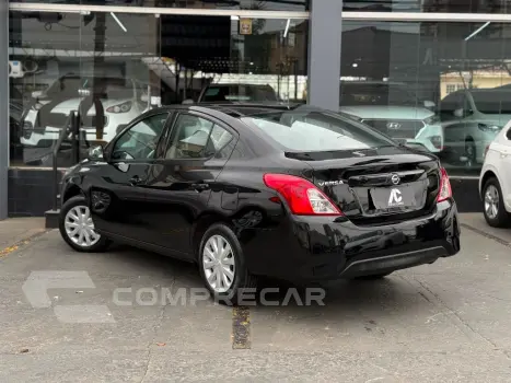 VERSA 1.0 12V FlexStart 4p Mec.