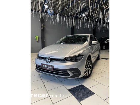 Volkswagen POLO 1.0 170 TSI HIGHLINE AUTOMÁTICO 4 portas