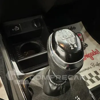 Kwid KWID OUTSIDER 1.0 Flex 12V 5p Mec.