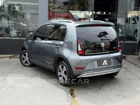 up! cross 1.0 TSI Total Flex 12V 5p