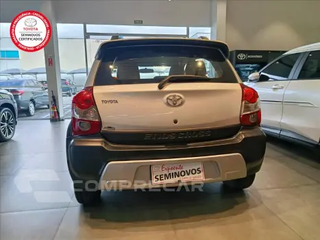 ETIOS CROSS 1.5 16V FLEX 4P AUTOMÁTICO